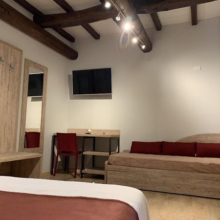 Otto Agriturismo Ottobiano Eksteriør billede