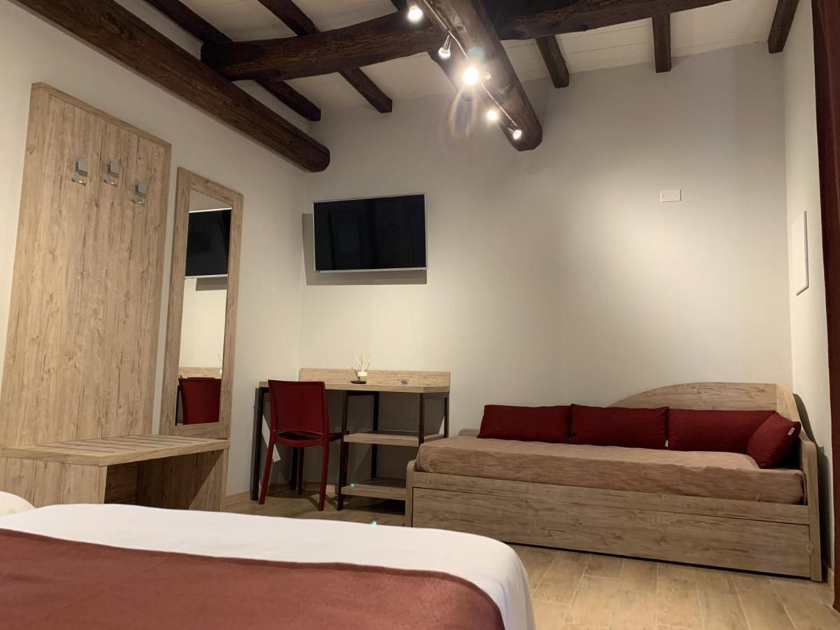 Otto Agriturismo Ottobiano Eksteriør billede