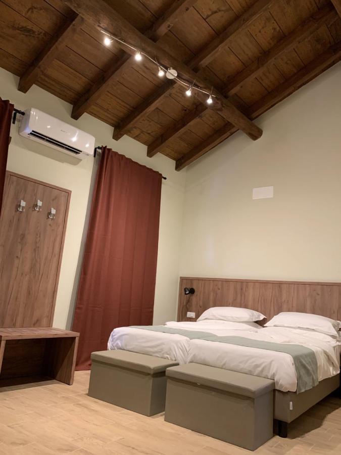 Otto Agriturismo Ottobiano Eksteriør billede